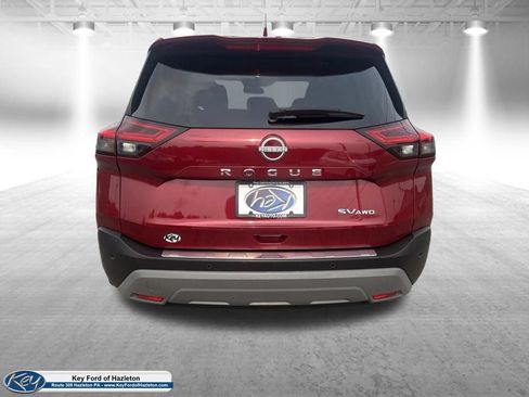 Used 2023 Nissan Rogue SV AWD/4WD image 7