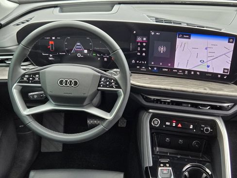 Certified 2025 Audi Q5 Premium Plus w/ Premium Plus AWD/4WD image 35