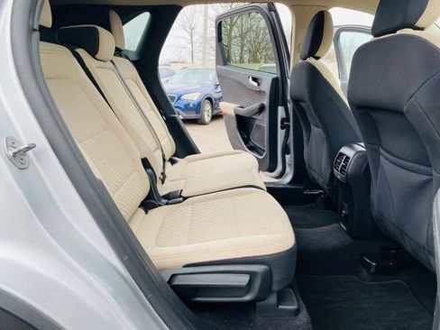 Used 2020 Ford Escape SE AWD/4WD image 19