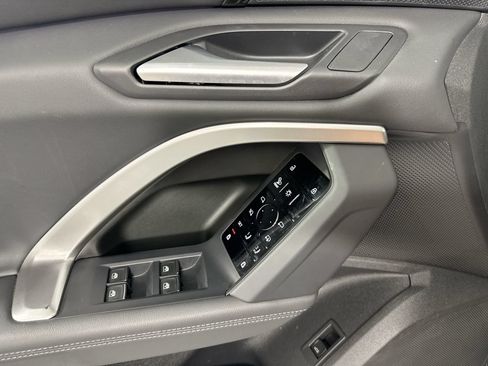 Used 2025 Audi Q5 Premium Plus w/ Premium Plus AWD/4WD image 21
