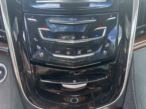 Used 2016 Cadillac Escalade Premium AWD/4WD image 25