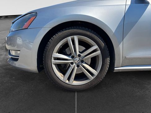 Used 2014 Volkswagen Passat TDI SEL Premium FWD image 9
