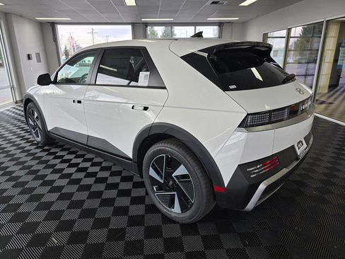 New 2026 Hyundai Ioniq 5 SE image 7