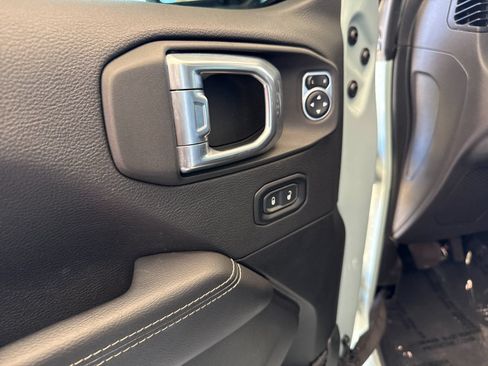 Used 2023 Jeep Wrangler Unlimited Sahara w/ Dual Top Group AWD/4WD image 10