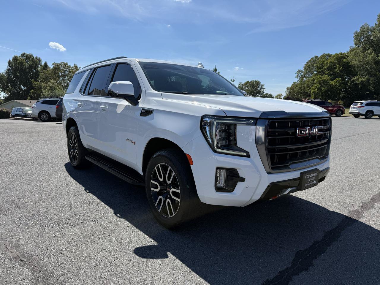 Used 2024 GMC Yukon AT4 w/ Technology Package AWD/4WD image 8