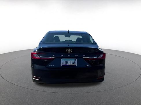 Used 2025 Toyota Camry LE image 11