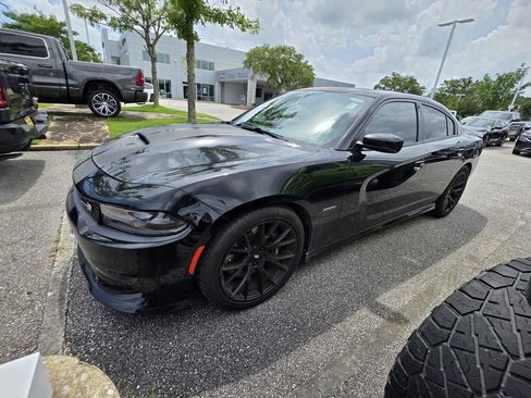 Used 2018 Dodge Charger R/T Scat Pack w/ Dynamics Package RWD image 4