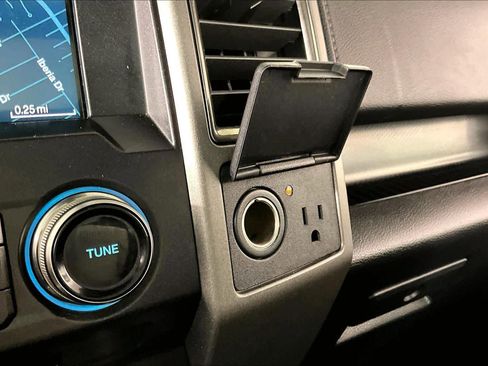 Used 2018 Ford F150 Raptor w/ Equipment Group 802A Luxury image 34