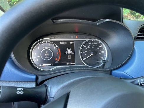 Used 2025 Nissan Versa SV FWD image 38