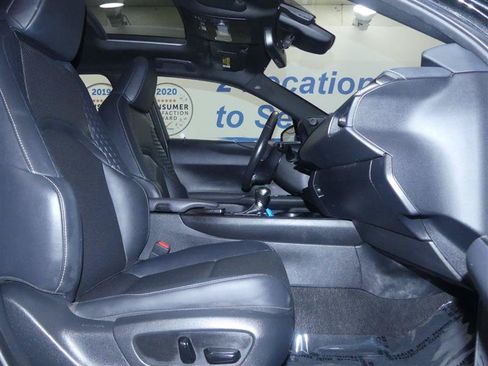 Used 2019 Lexus UX 250h AWD/4WD image 13