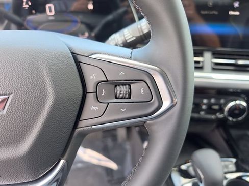 New 2026 Chevrolet Trax ACTIV w/ Sunroof Package FWD image 30