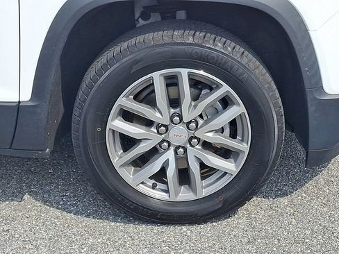Used 2017 GMC Acadia SLE FWD image 8