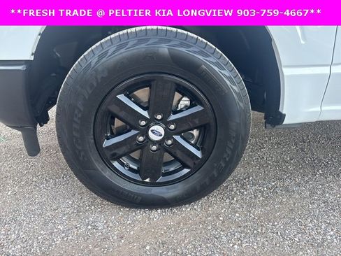 Used 2022 Ford F150 XL w/ Trailer Tow Package image 4