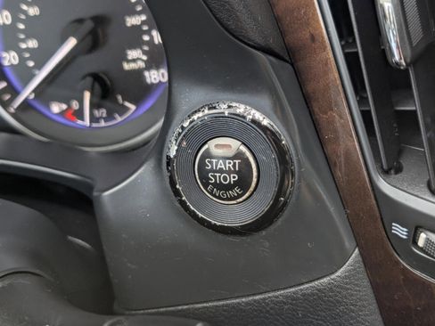 Used 2015 INFINITI Q50 Premium w/ Deluxe Touring Package image 39