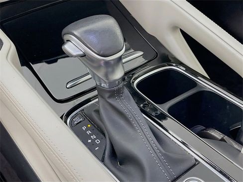 Used 2023 Kia Telluride EX w/ EX Captain's Chair Package image 18