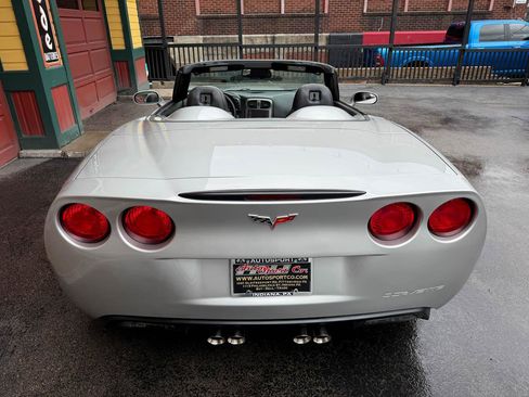 Used 2007 Chevrolet Corvette Convertible w/ Preferred Equipment Group image 13
