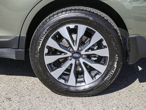 Used 2017 Subaru Outback 3.6R Limited AWD/4WD image 12