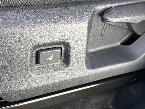 New 2026 Toyota Tacoma SR image 9