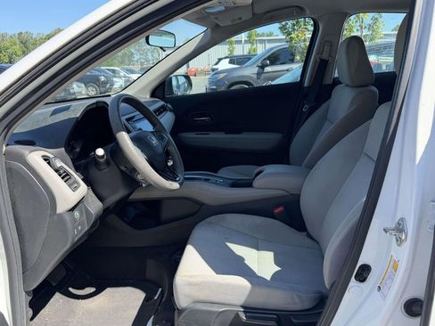 Used 2020 Honda HR-V LX image 5