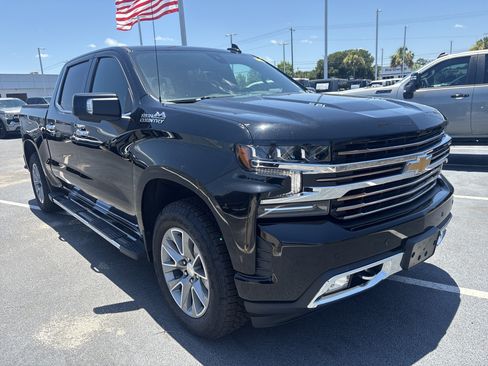 Used 2021 Chevrolet Silverado 1500 High Country w/ Safety Package II AWD/4WD image 36
