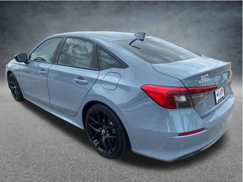 Used 2022 Honda Civic Sport image 4