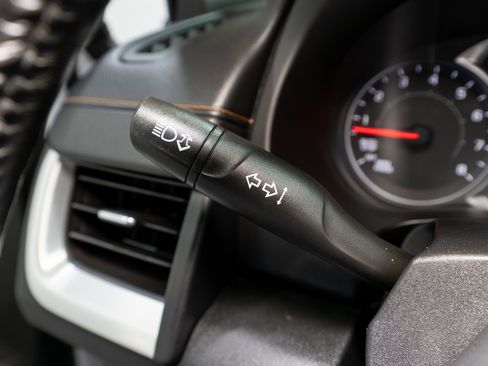 Used 2019 GMC Terrain SLT w/ Preferred Package image 29