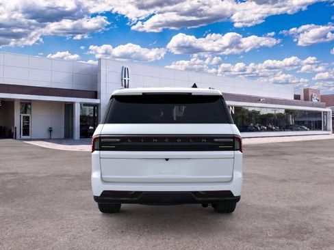 New 2026 Lincoln Navigator L Reserve w/ Jet Appearance Package AWD/4WD image 5