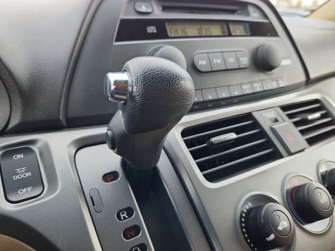 Used 2005 Honda Odyssey LX image 24