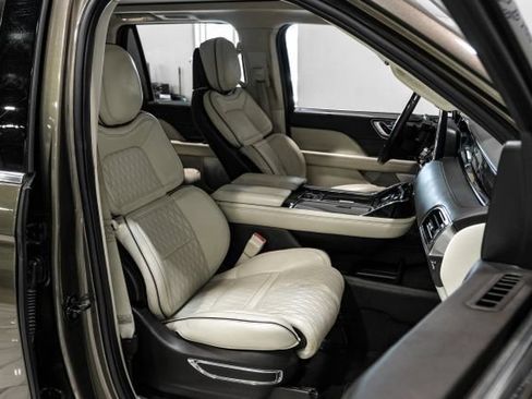 Used 2020 Lincoln Navigator Black Label w/ Cargo Convenience Package AWD/4WD image 30