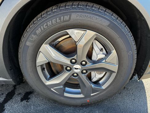 Used 2022 Ford Mustang Mach-E Select image 12