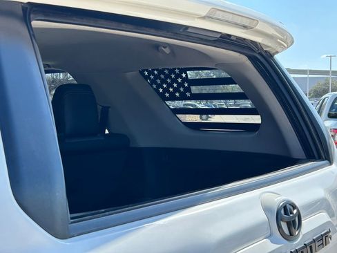 Used 2021 Toyota 4Runner SR5 Premium w/ Moonroof Package AWD/4WD image 16
