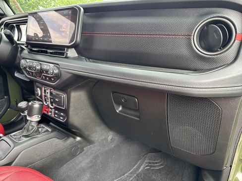 Used 2024 Jeep Wrangler Unlimited Rubicon 392 AWD/4WD image 24