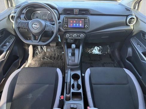 Used 2025 Nissan Versa S w/ S Plus Package image 14