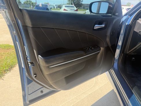Used 2022 Dodge Charger GT RWD image 17