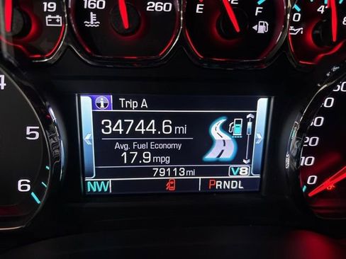 Used 2018 Chevrolet Suburban LT AWD/4WD image 26