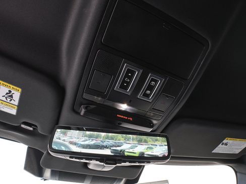 Used 2021 Land Rover Defender 90 X-Dynamic S AWD/4WD image 28