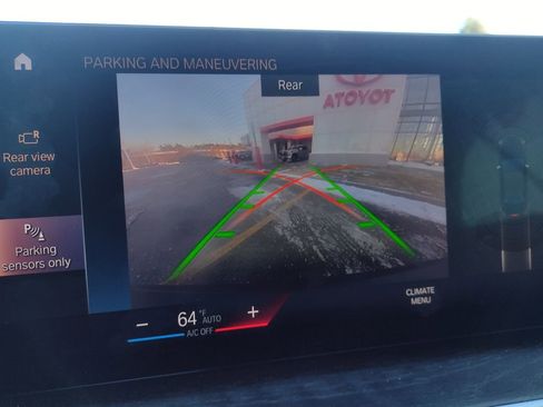 Used 2024 BMW 440i xDrive Convertible w/ Premium Package image 17