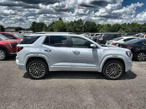 New 2026 GMC Terrain Denali AWD/4WD image 10