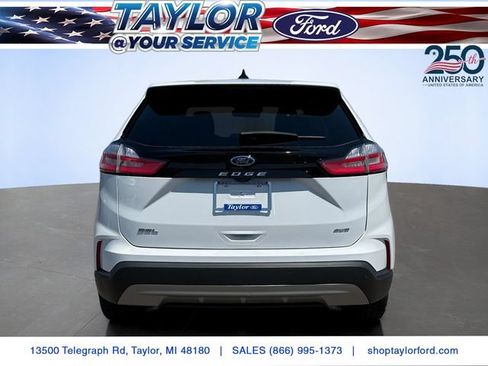 Certified 2023 Ford Edge SEL w/ Convenience Package AWD/4WD image 5
