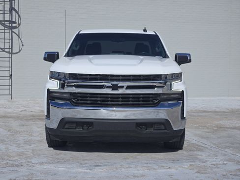 Used 2021 Chevrolet Silverado 1500 LT image 3