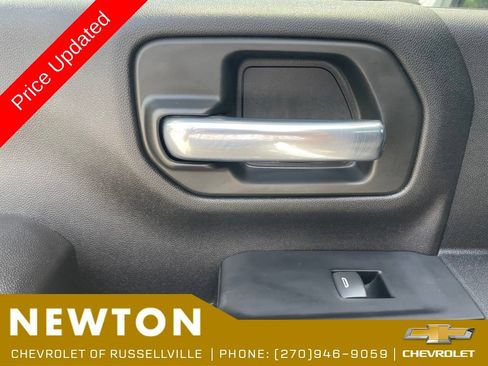 Used 2022 Chevrolet Silverado 2500 Custom w/ Custom Value Package AWD/4WD image 34