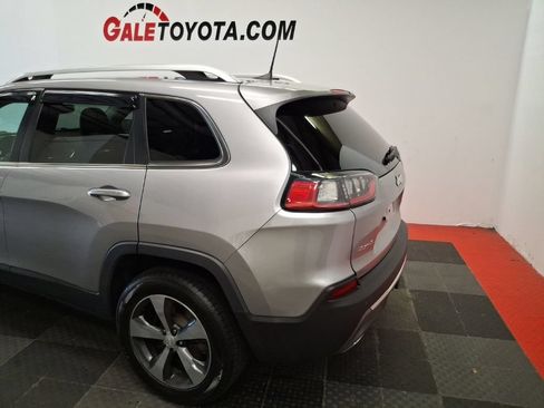 Used 2019 Jeep Cherokee Limited w/ Trailer Tow Group AWD/4WD image 7