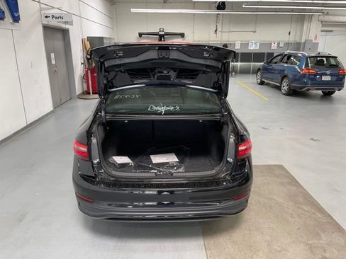 New 2026 Volkswagen Jetta SE FWD image 9