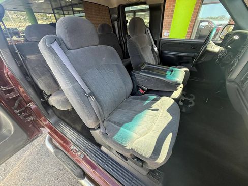 Used 2002 Chevrolet Silverado 2500 LS AWD/4WD image 10