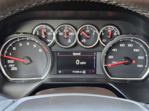 Used 2021 Chevrolet Tahoe Z71 w/ Z71 Signature Package AWD/4WD image 18