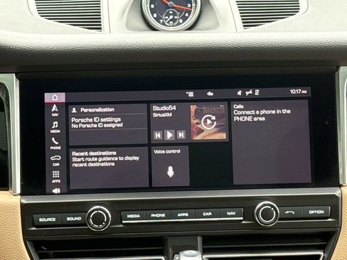 Used 2021 Porsche Macan AWD/4WD image 20