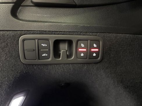 Used 2025 Audi Q7 3.0T Prestige w/ Prestige Package image 18