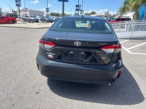 Used 2023 Toyota Corolla LE FWD image 6