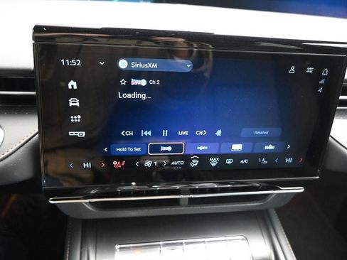 New 2025 Lincoln Nautilus Premier w/ Equipment Group 102A image 18