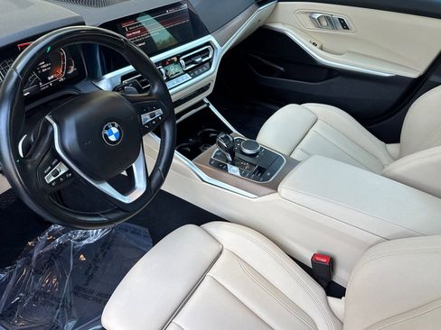 Used 2021 BMW 330i Sedan w/ Convenience Package RWD image 11